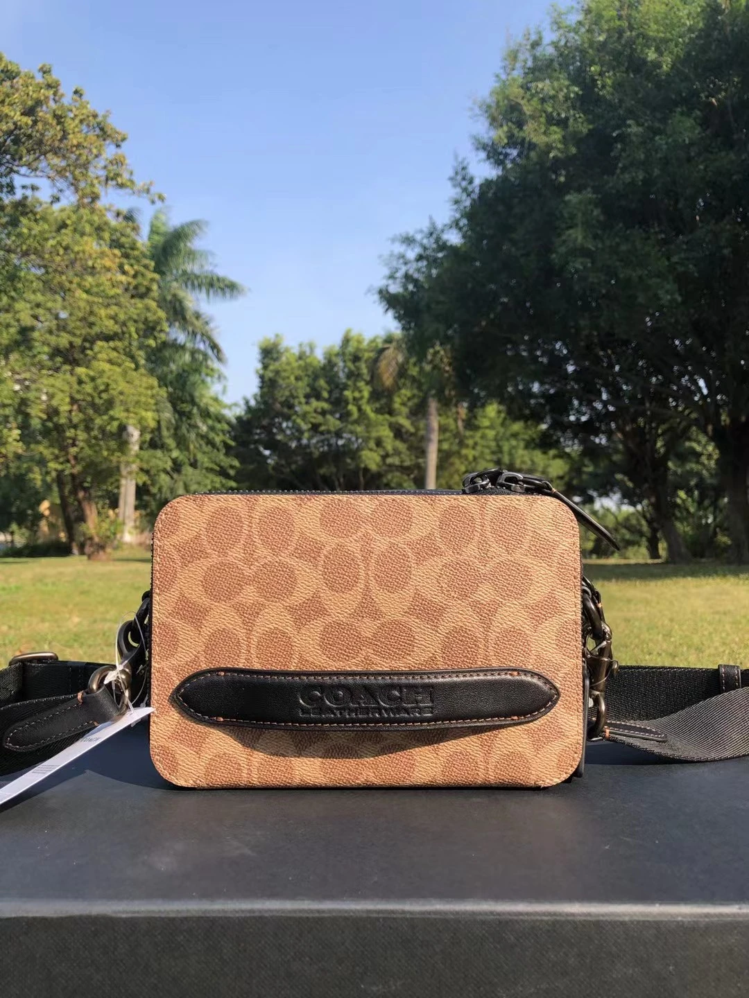 Coach Bag — 73f1c978