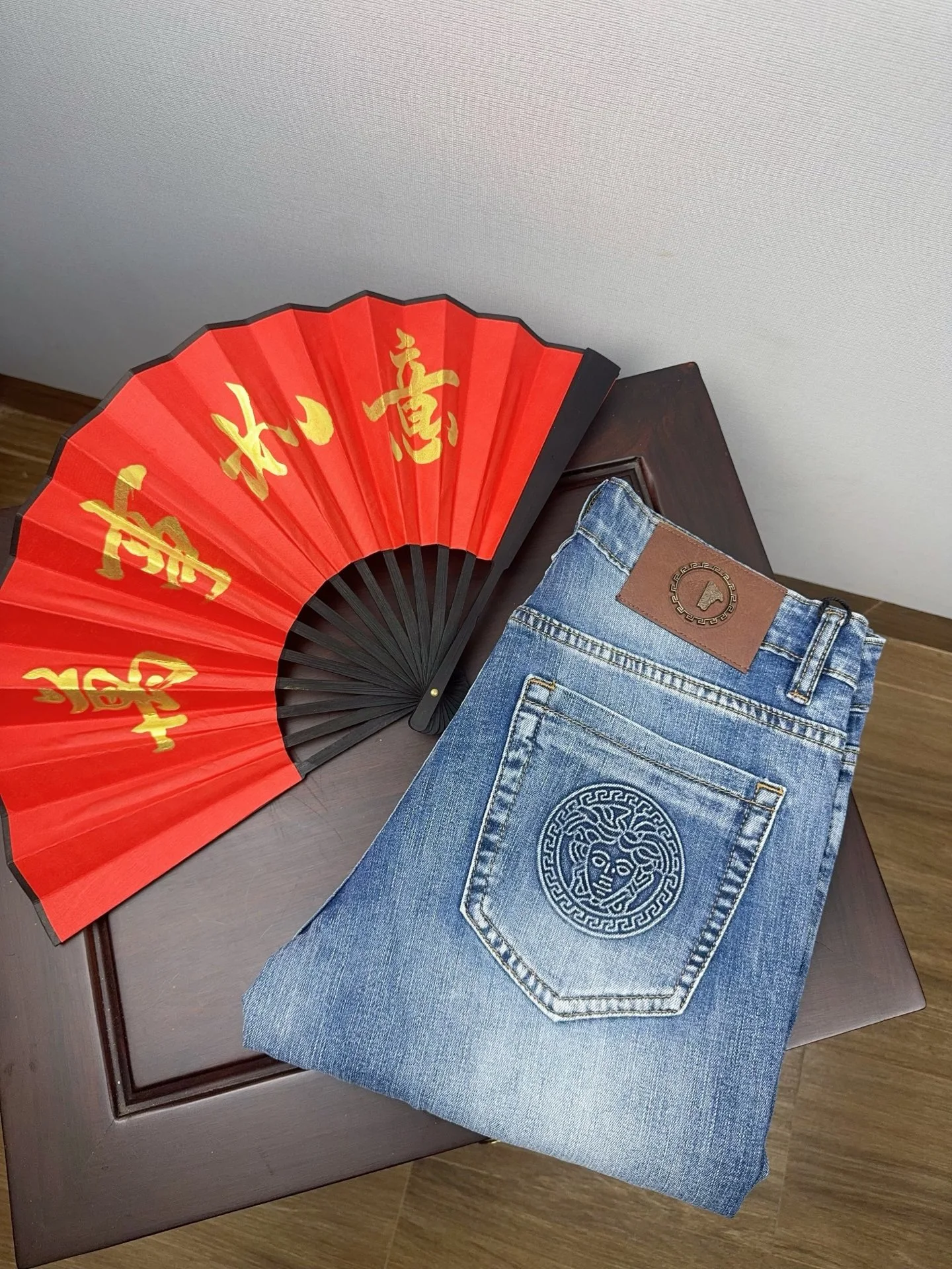 Versace Jeans — 36da15ec