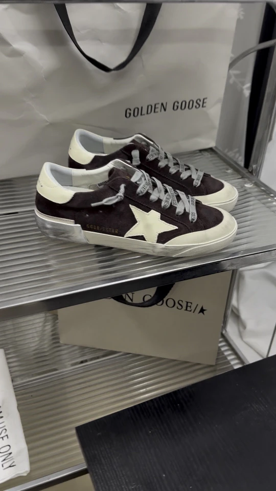 Golden Goose Sneakers — 6a5ed9f5