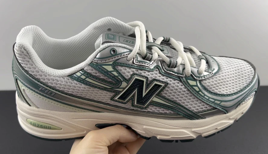 New Balance Shoes — f8bad40f