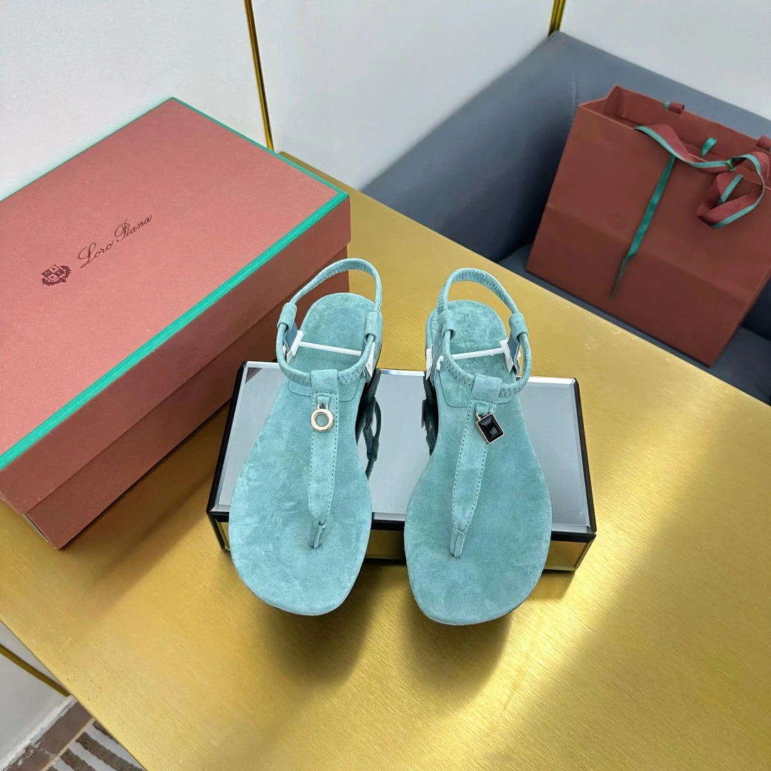 Loro Piana Slippers — 7efd31a7