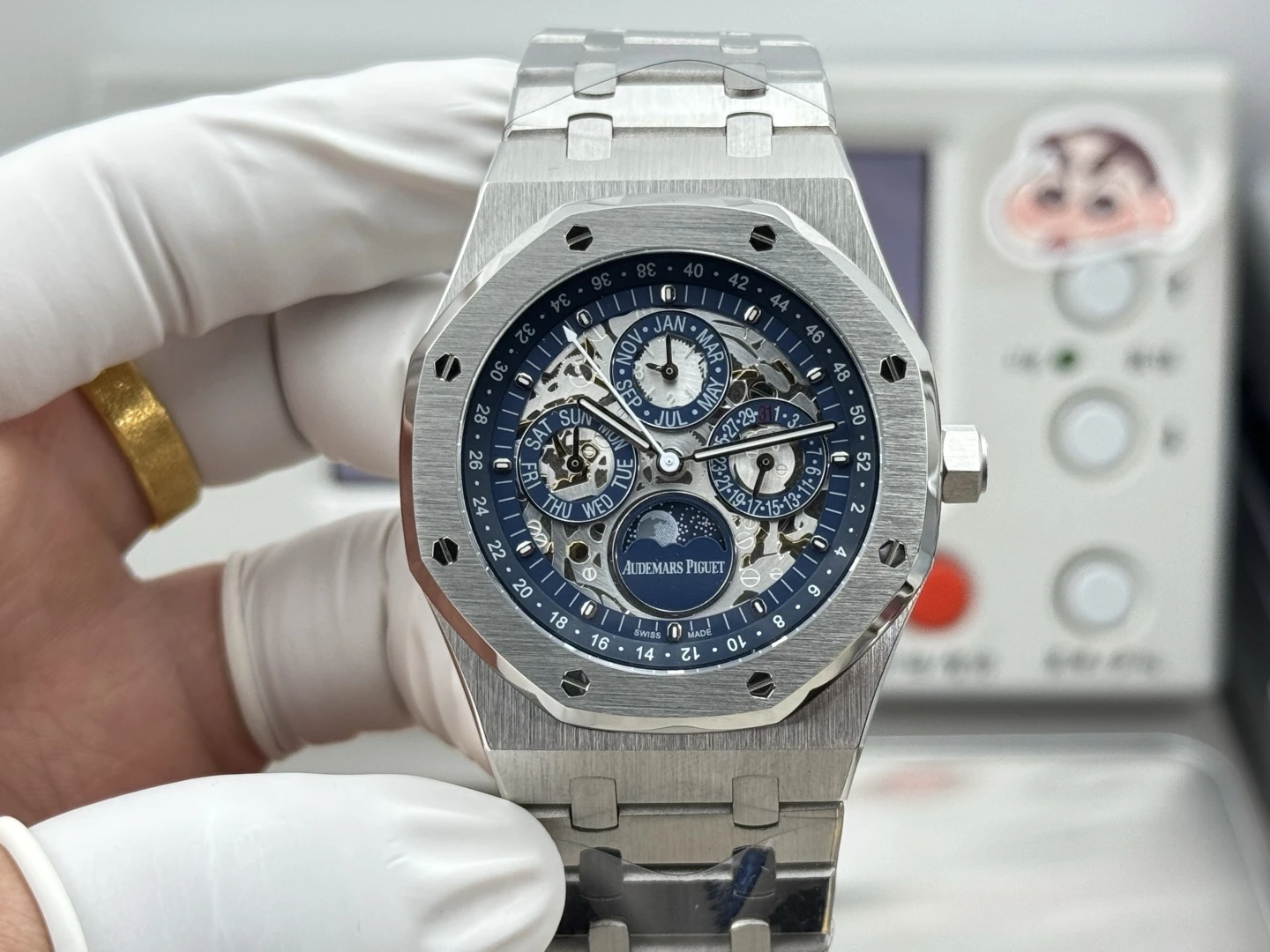 Audemars Piguet Watch — b9013a30