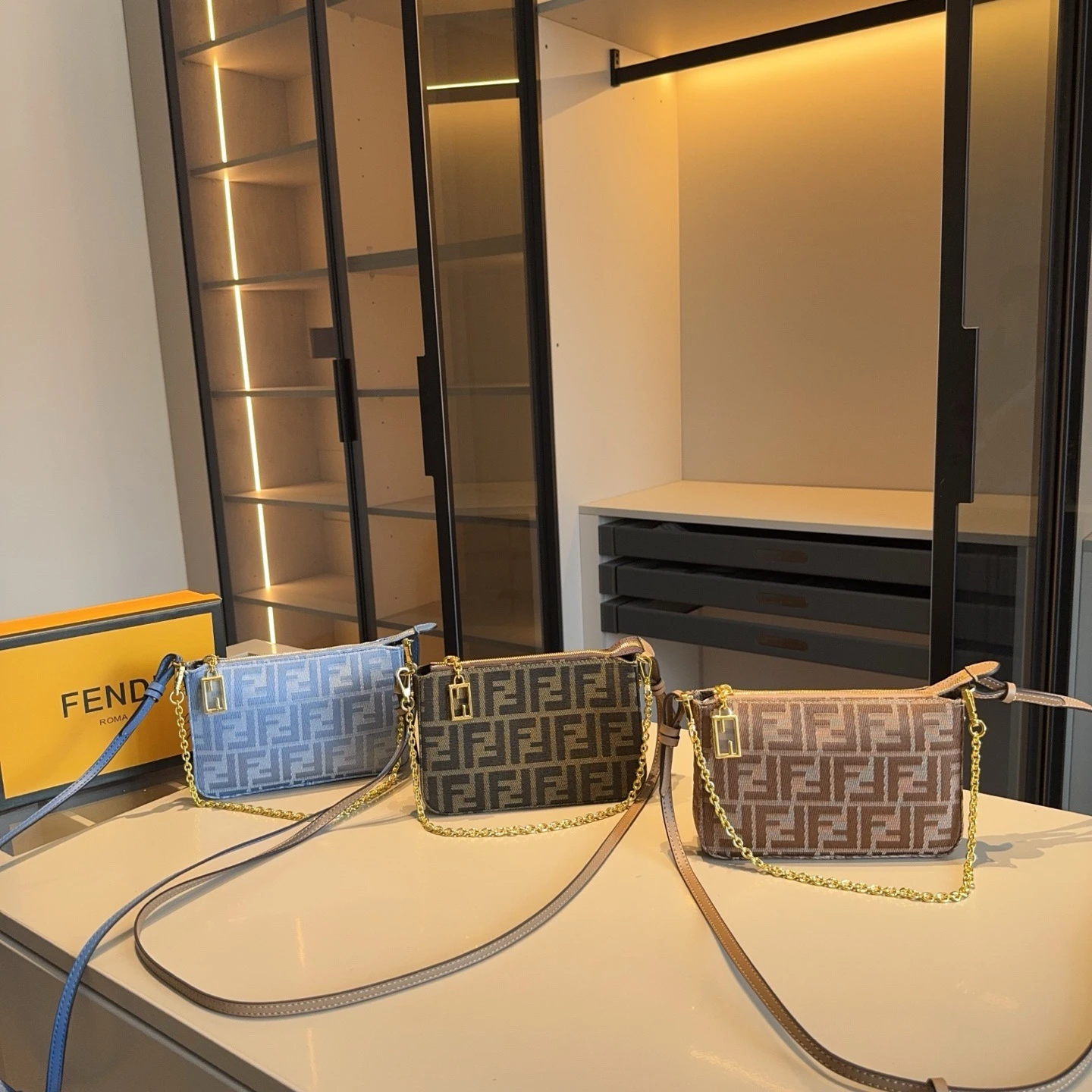 Fendi Bag — f7fac079