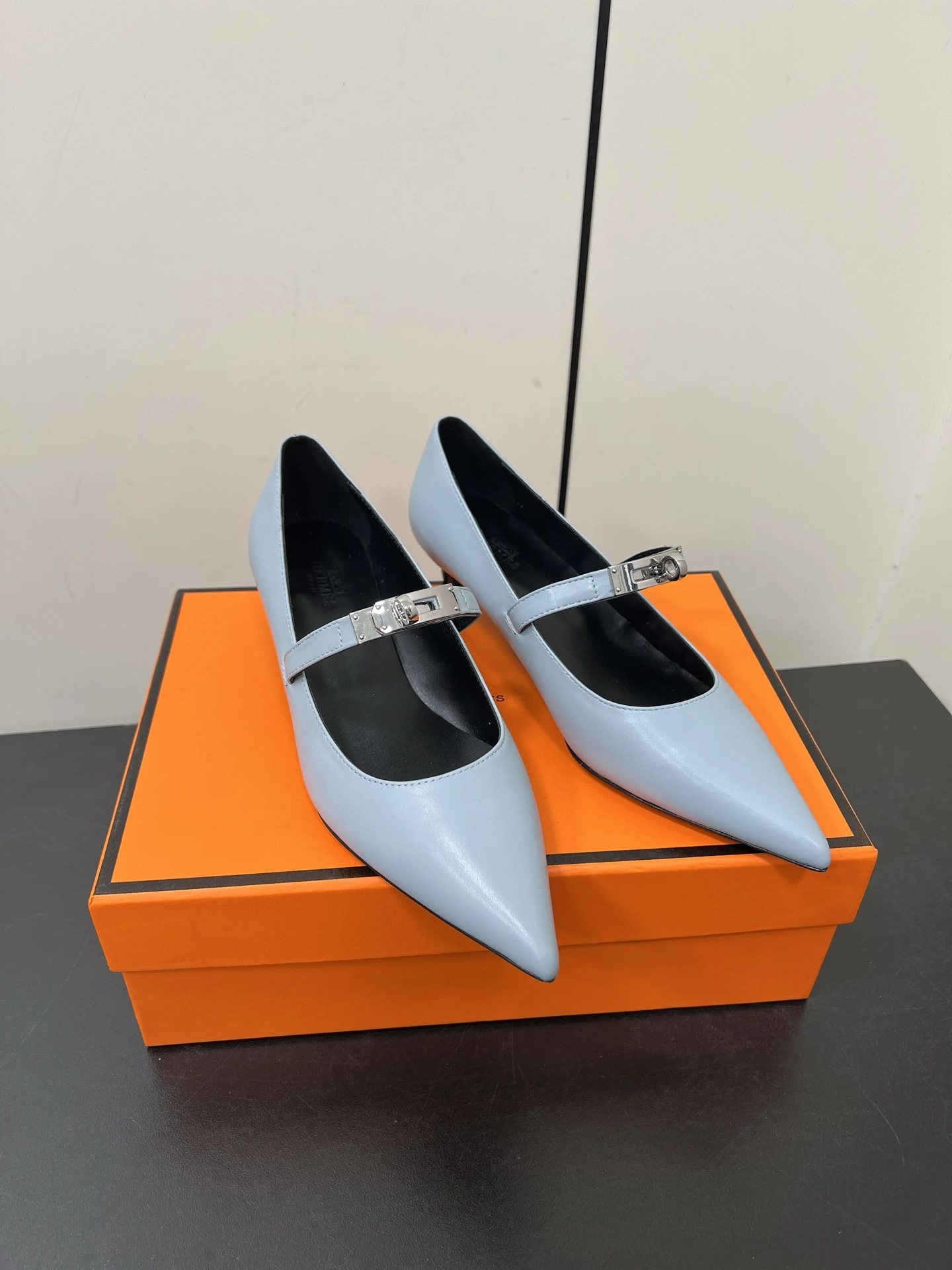 Hermès Shoes — 05676f4c