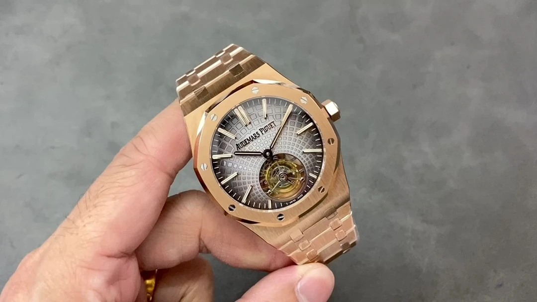 Audemars Piguet Watch — b3e00092