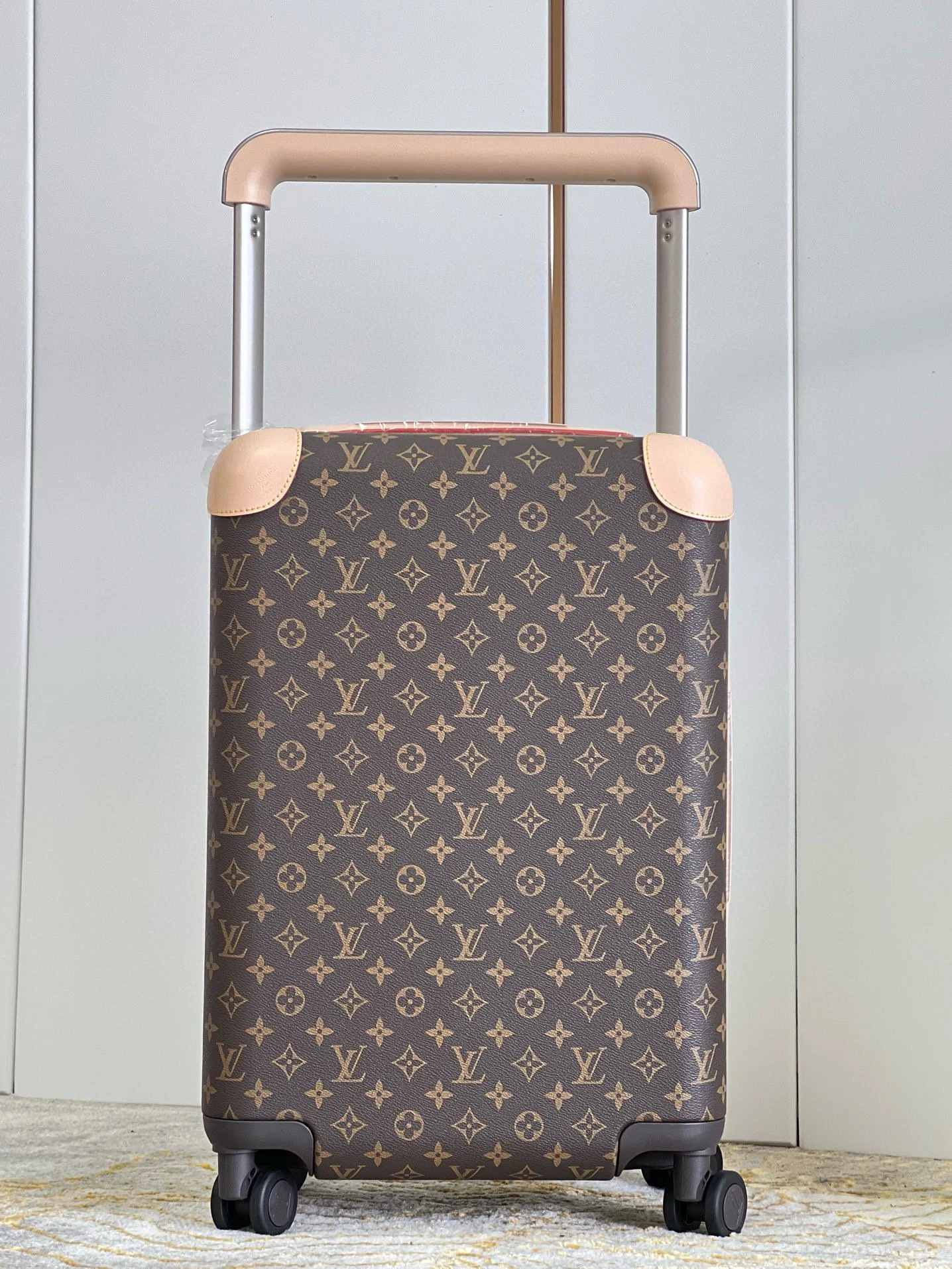 Luggage — 68f5edd1