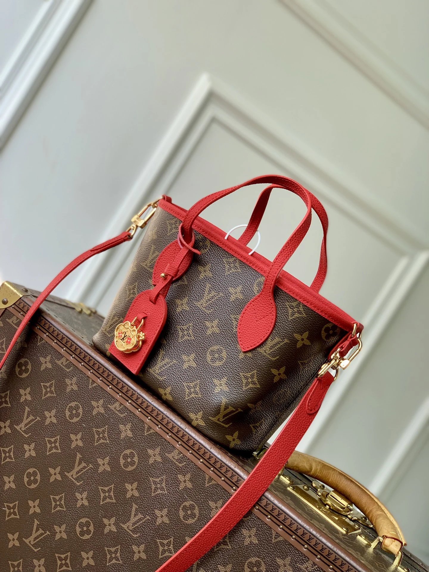 Louis Vuitton Bag — 153e2bef