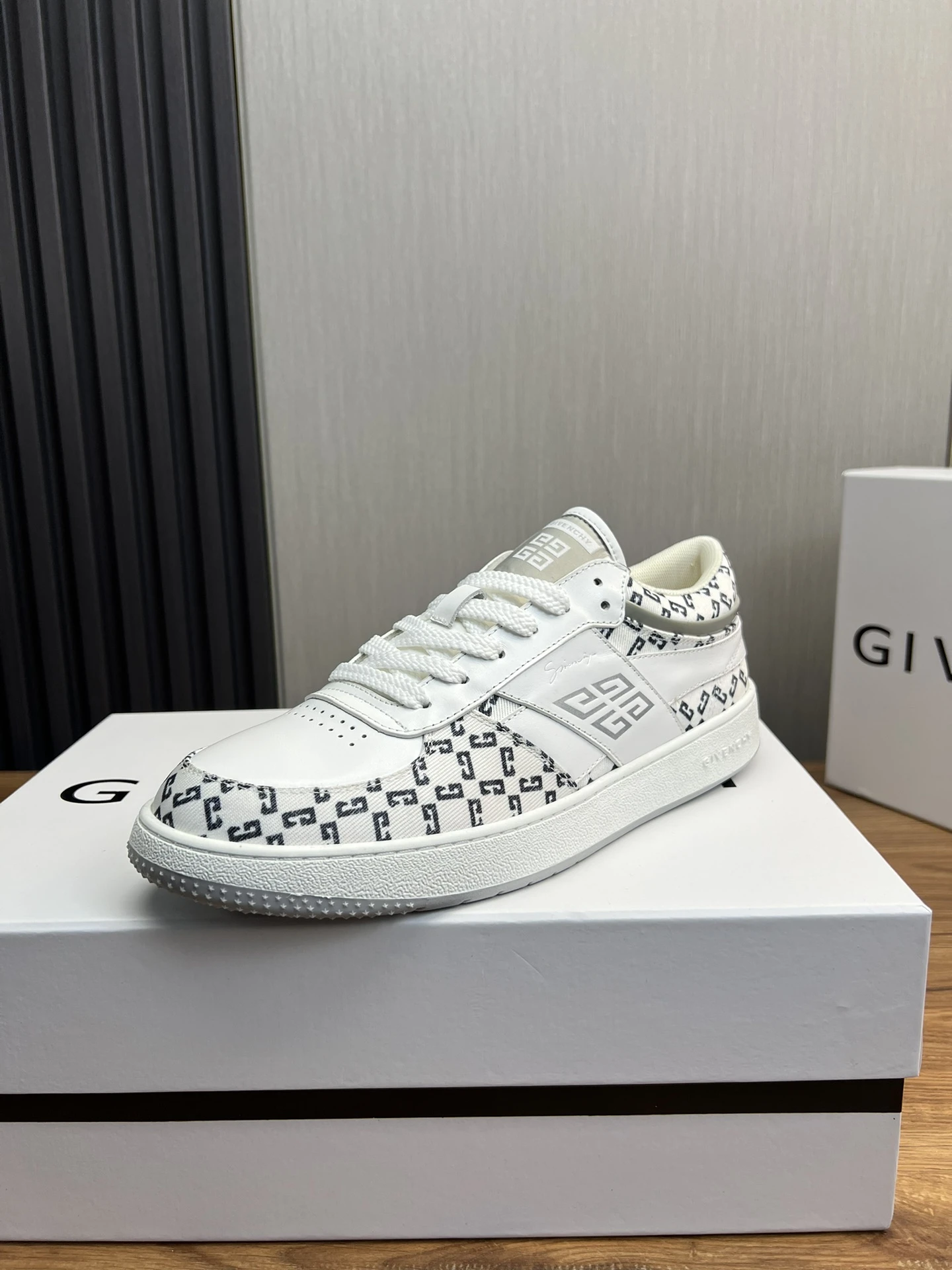 Givenchy Shoes — 9e56e462