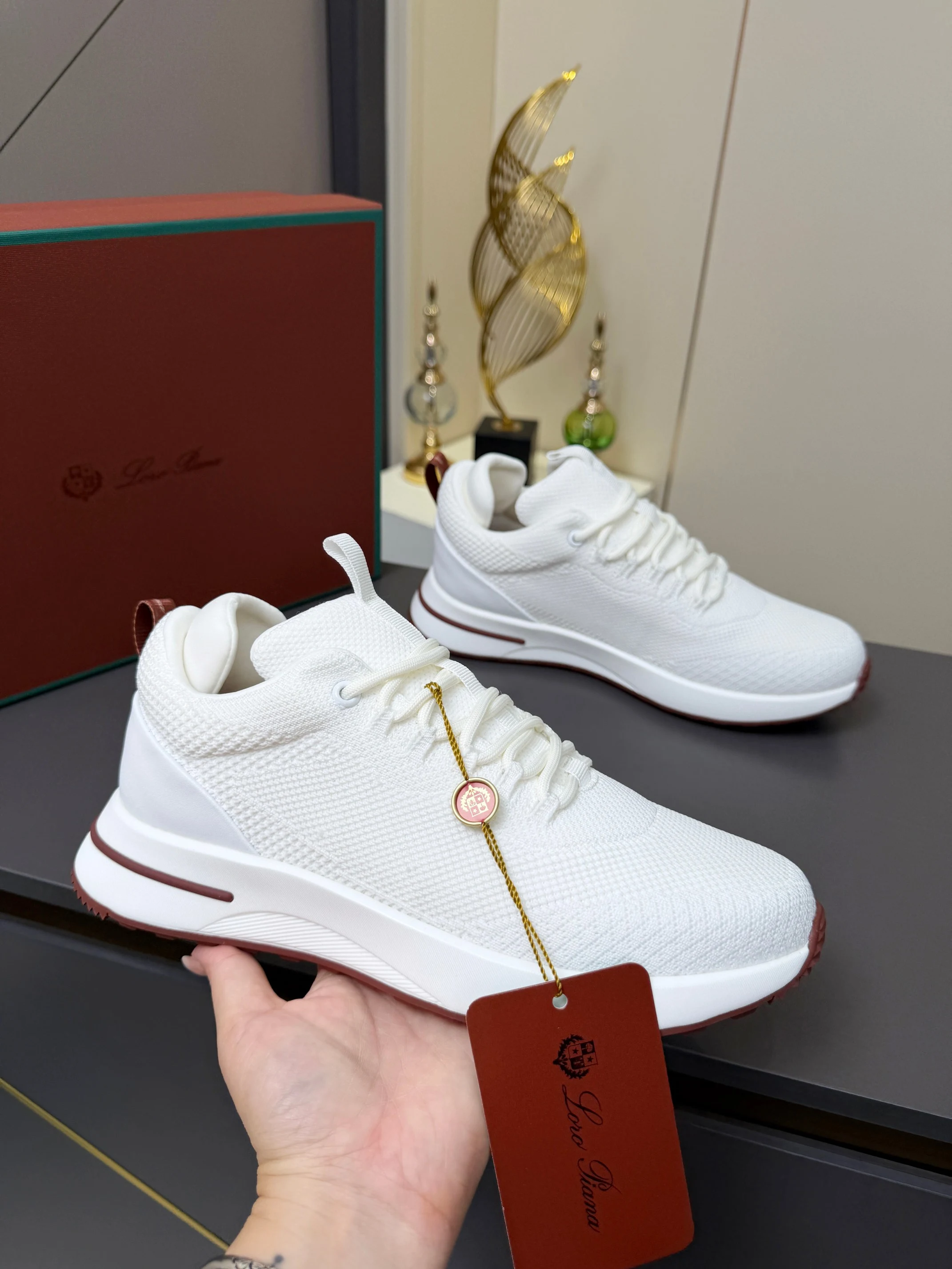Loro Piana Sneakers — 2f8286ef