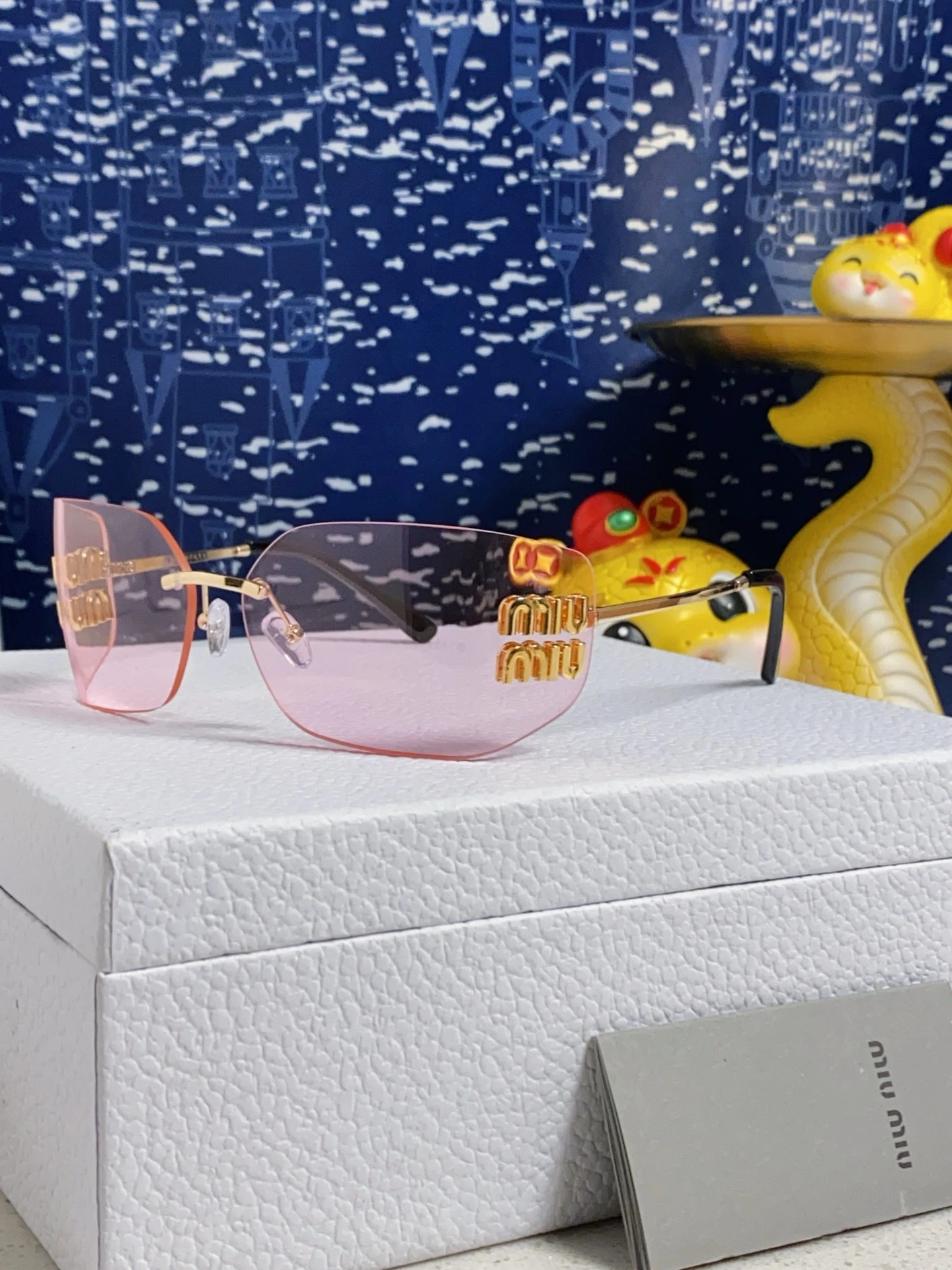 Miu Miu Eyewear — 2b353b51