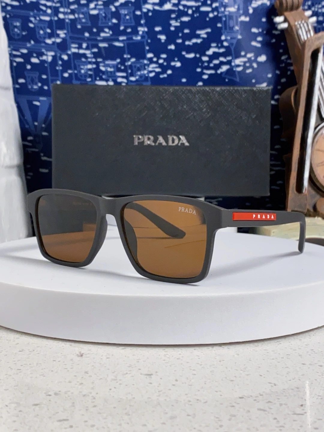 Prada Eyewear — d1c0155d