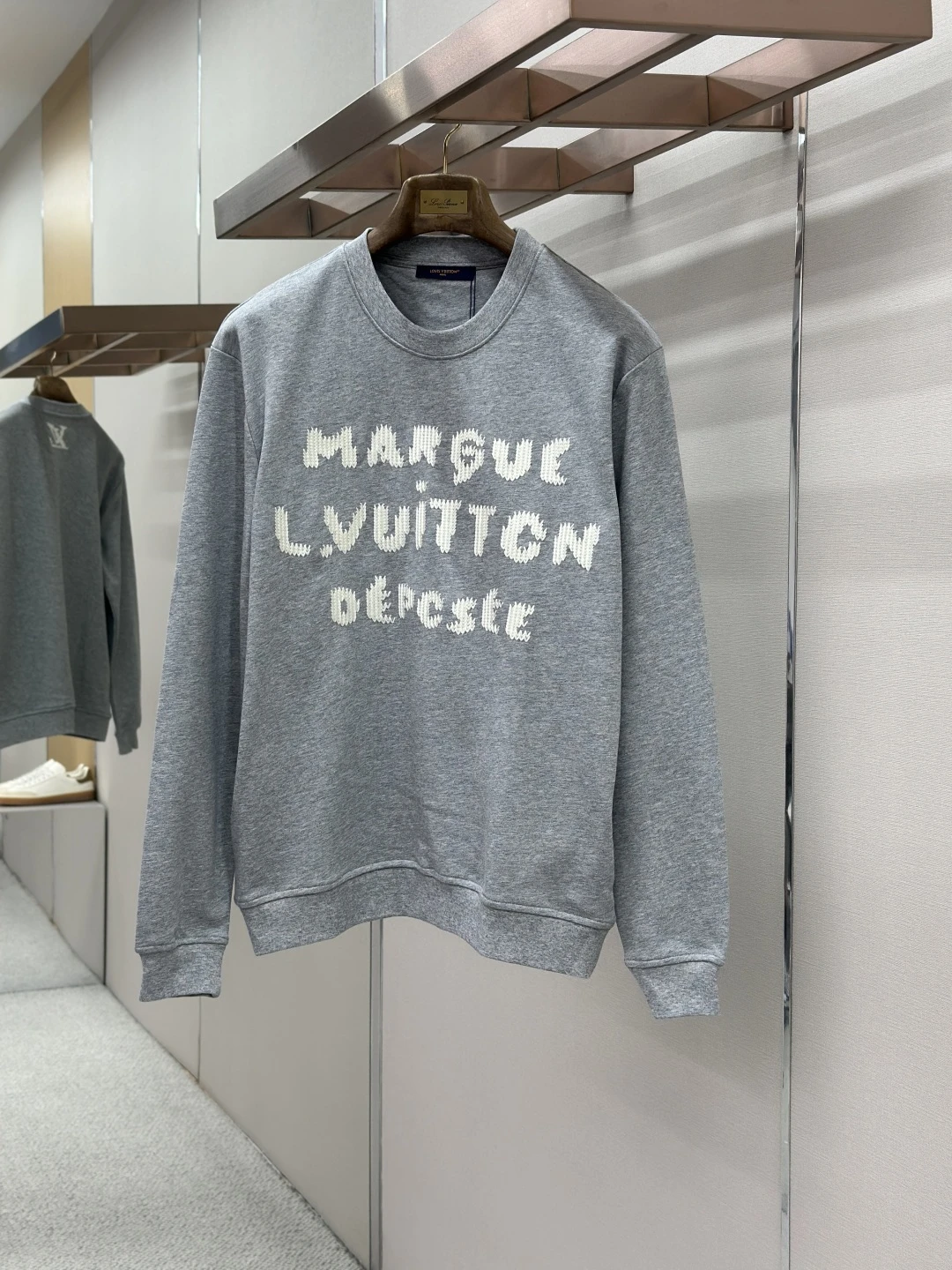 Louis Vuitton Sweatshirts — d3d3f1ec