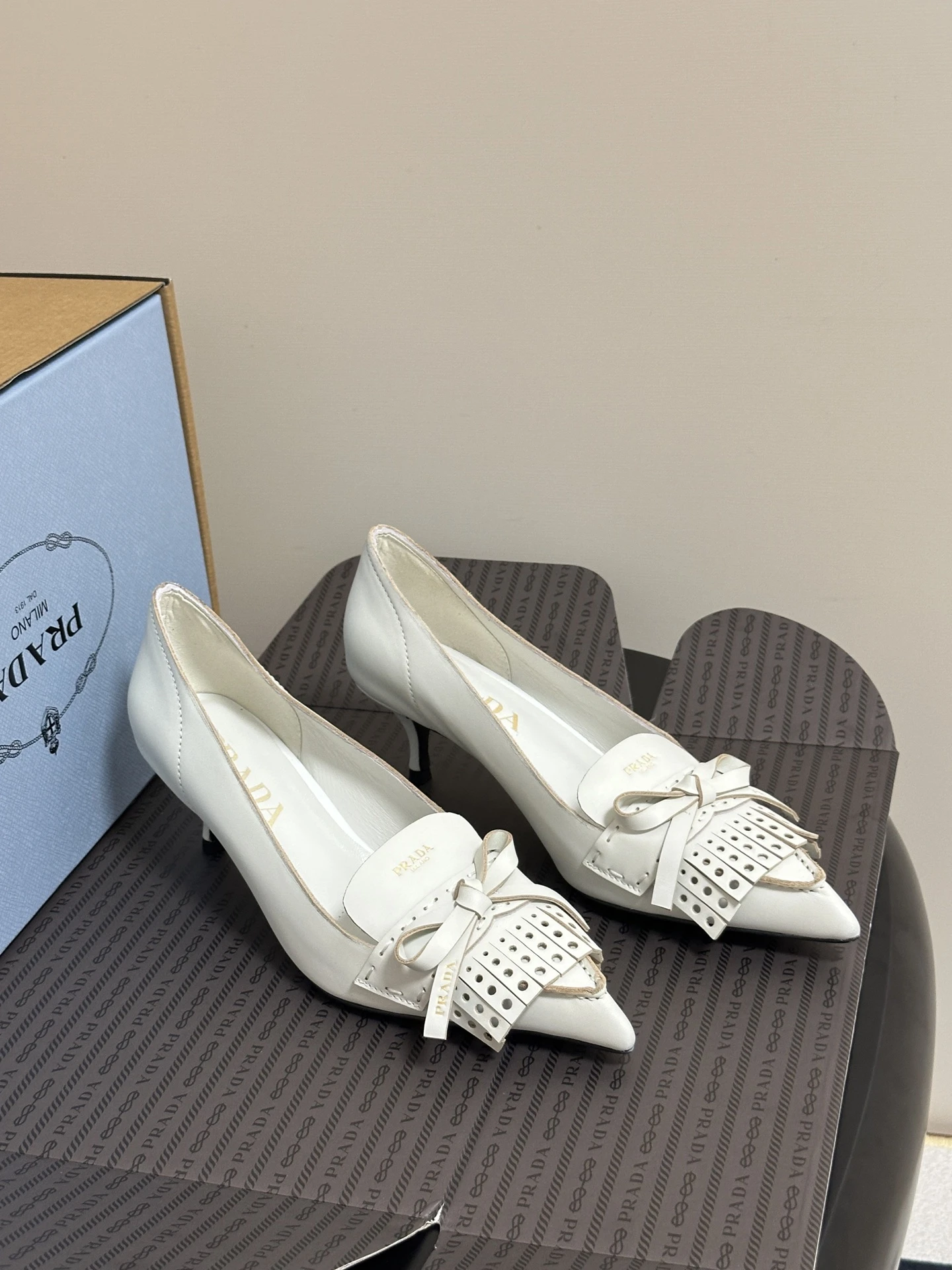 Prada Shoes — 1628617b