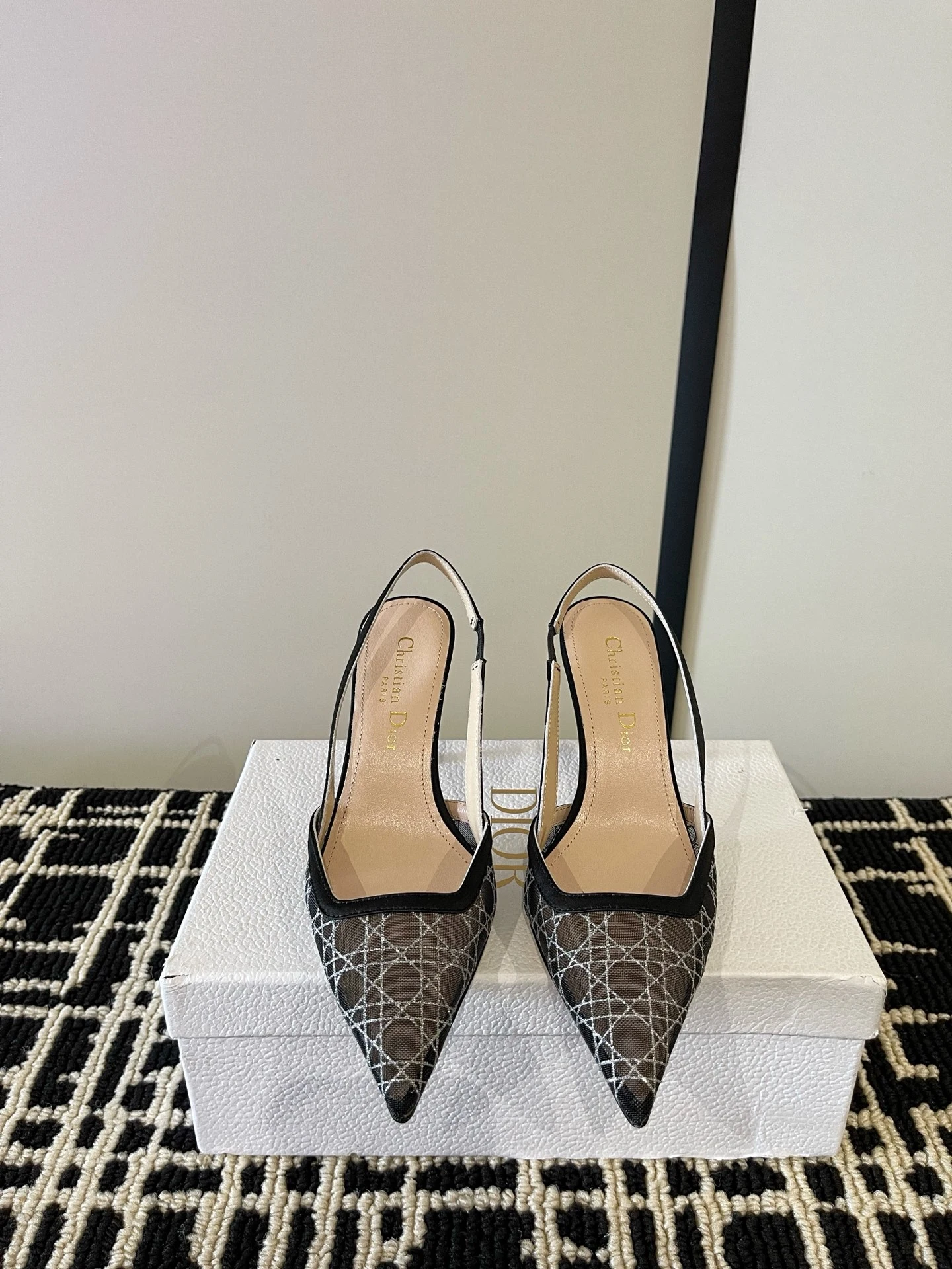 Dior Sandals — 4aaa530a