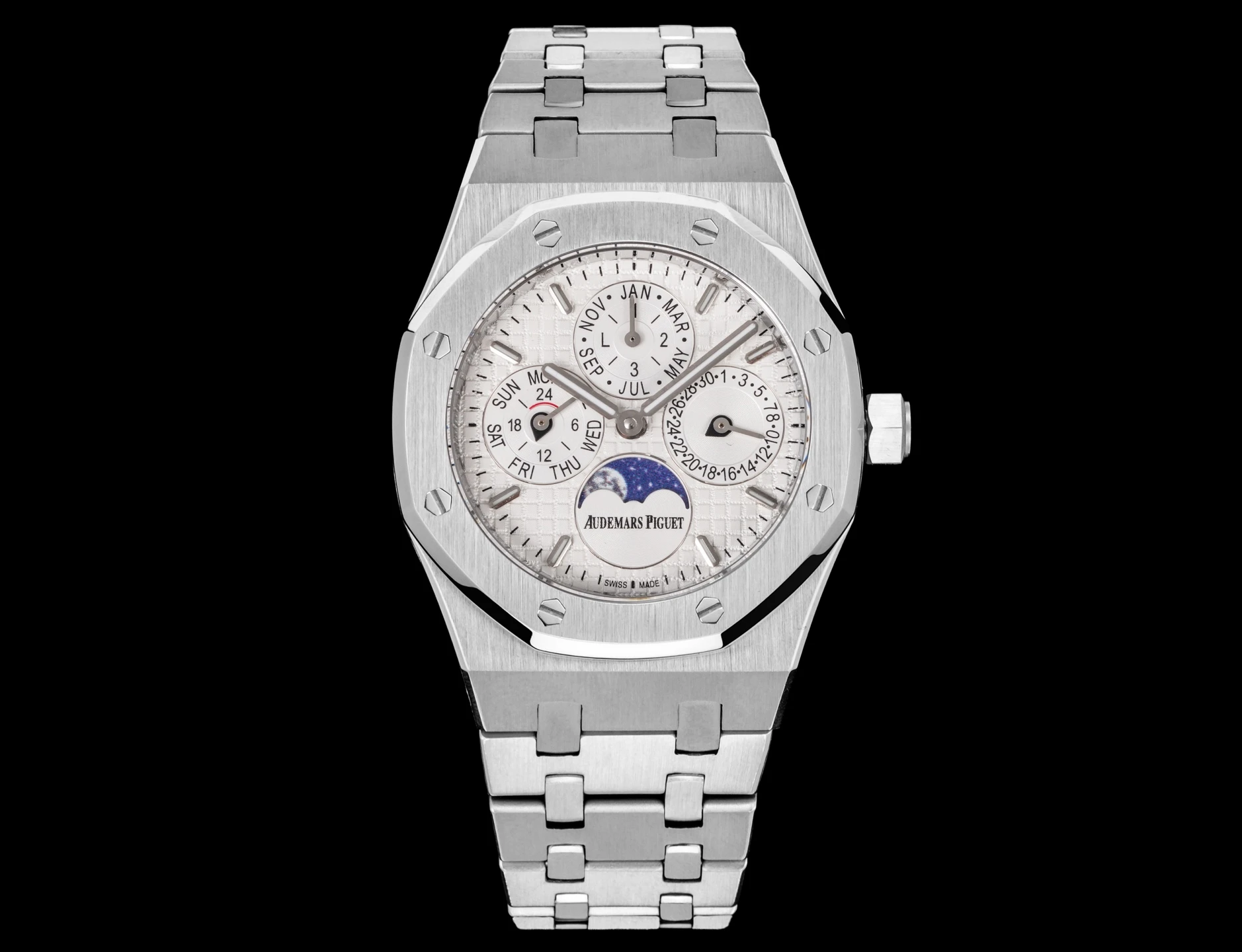 Audemars Piguet Watch — 5573b267