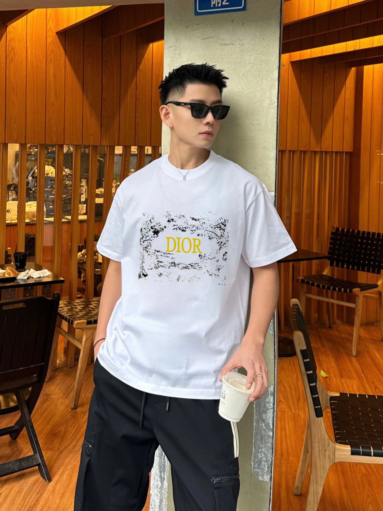 Dior T-Shirt — d270e73c