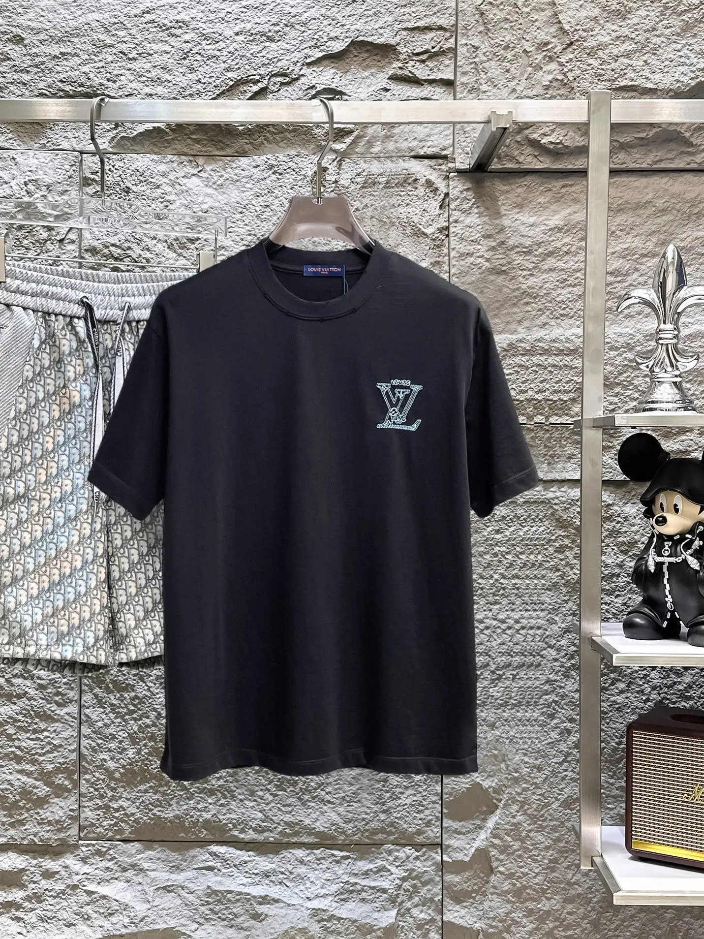 Louis Vuitton T-Shirt — 9dbfc534