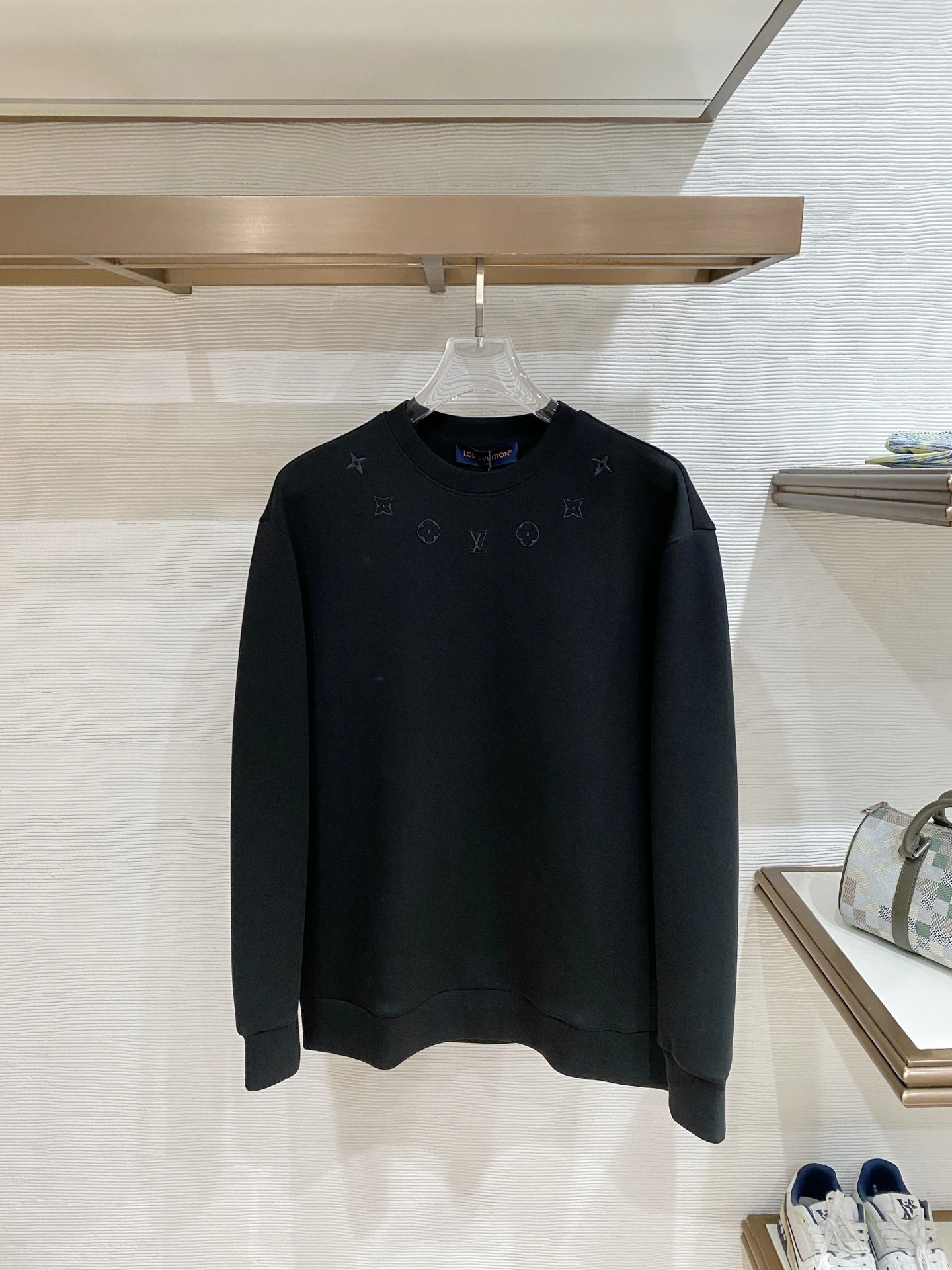 Louis Vuitton Sweatshirts — f691aead