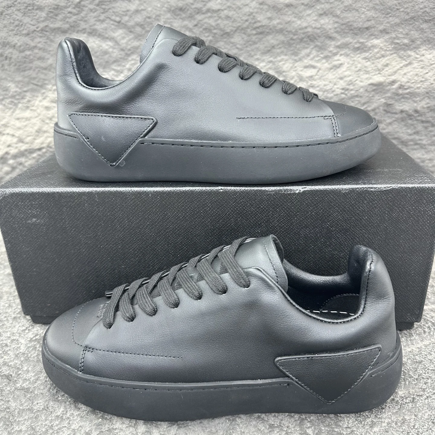 Prada Sneakers — 37c1a078