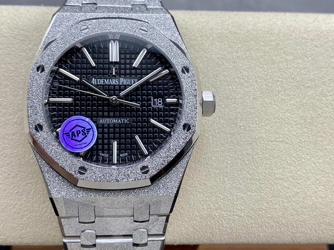 Audemars Piguet Watch — 76a65efd
