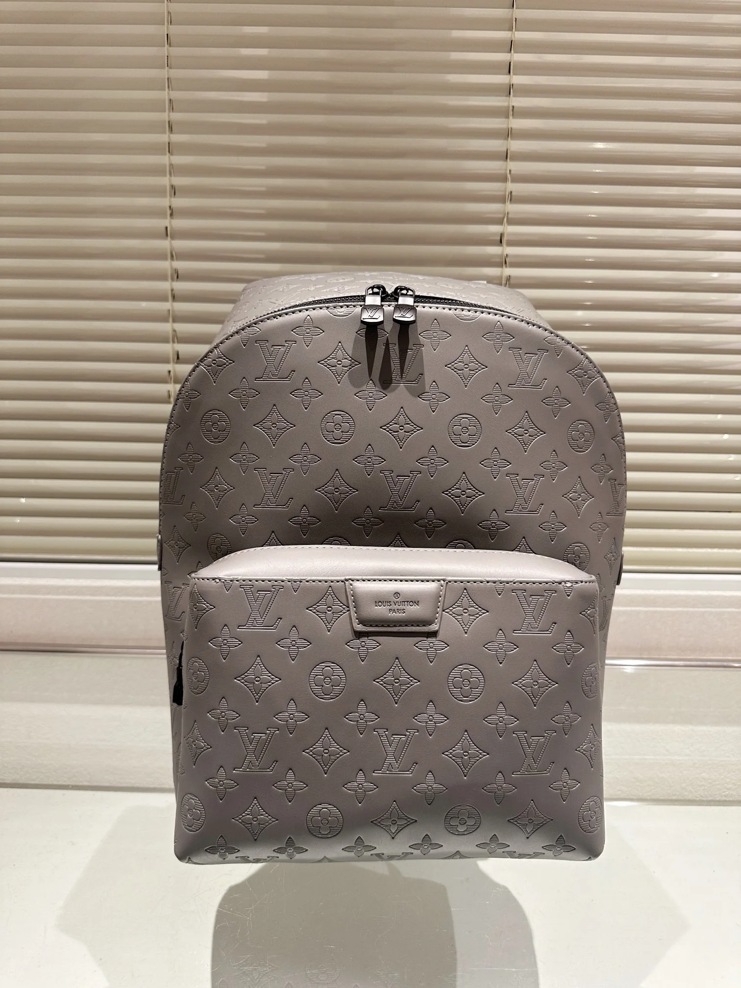Louis Vuitton Bag — 21b80d0f