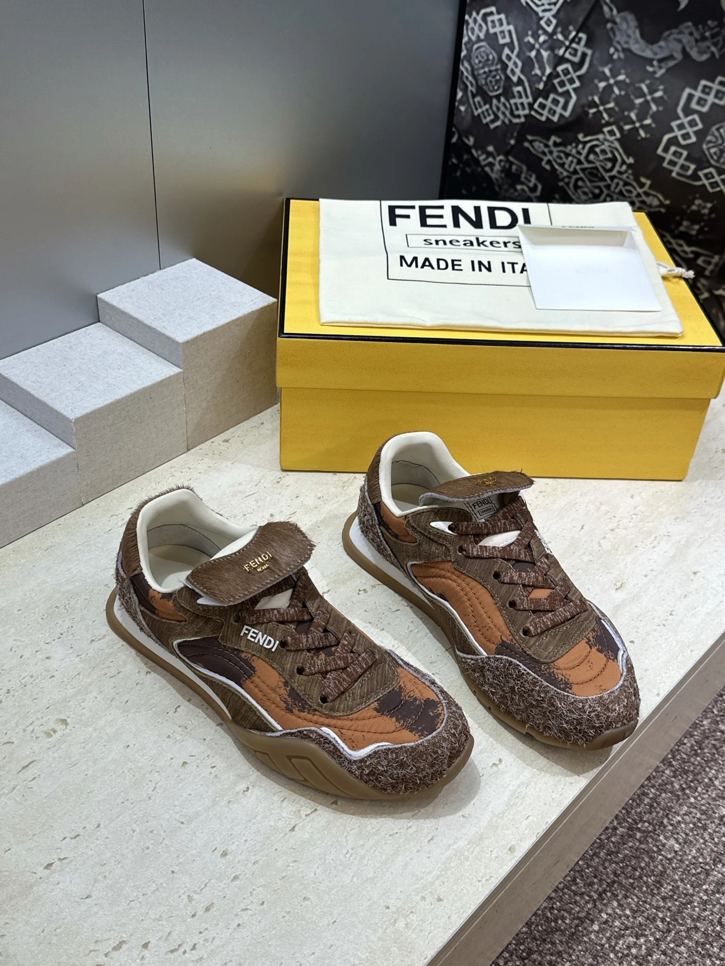 Fendi Sneakers — e47d9004