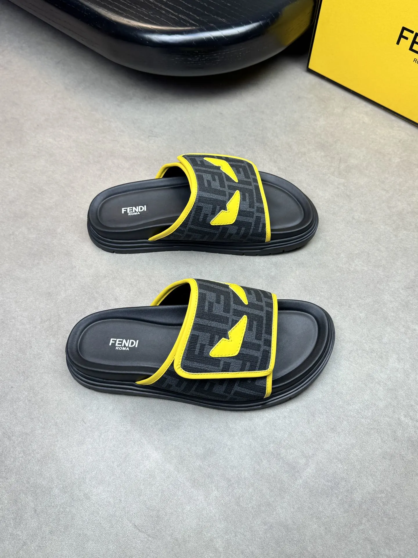 Fendi Sneakers — 93ba629f