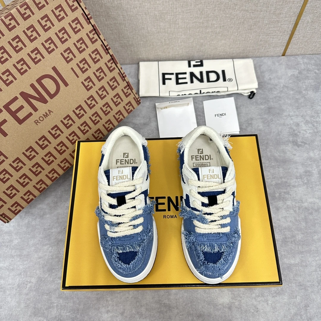 Fendi Sneakers — fca9d8f5