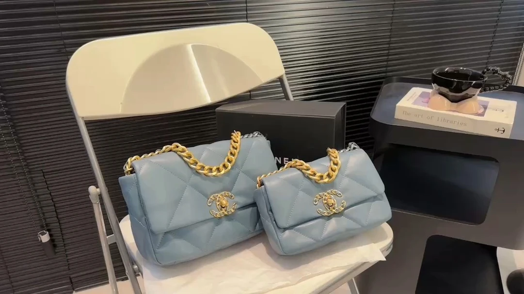Travel Bags — c1f7eee8