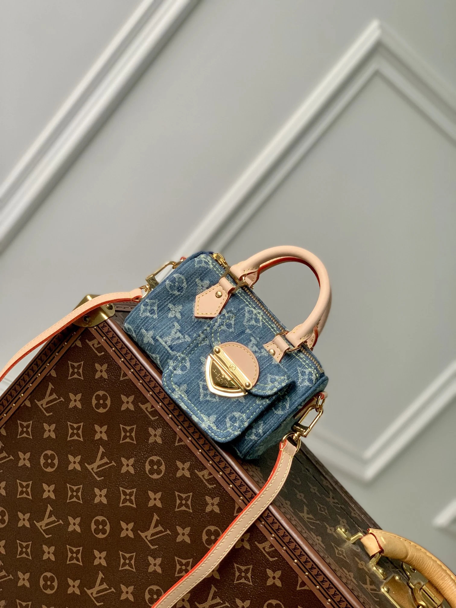 Louis Vuitton Bag — 6bad1b9d