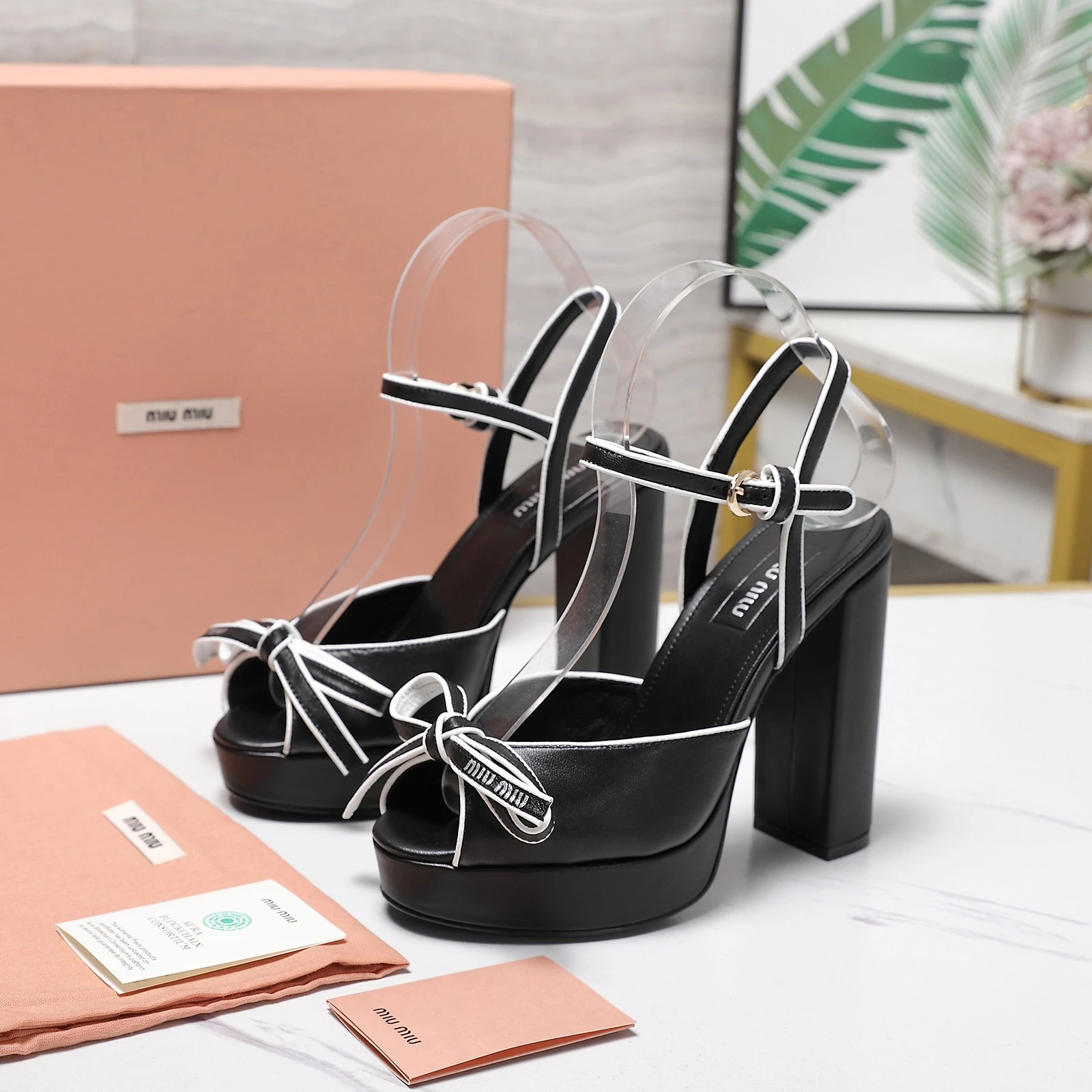 Miu Miu Sandals — 210fe5f8