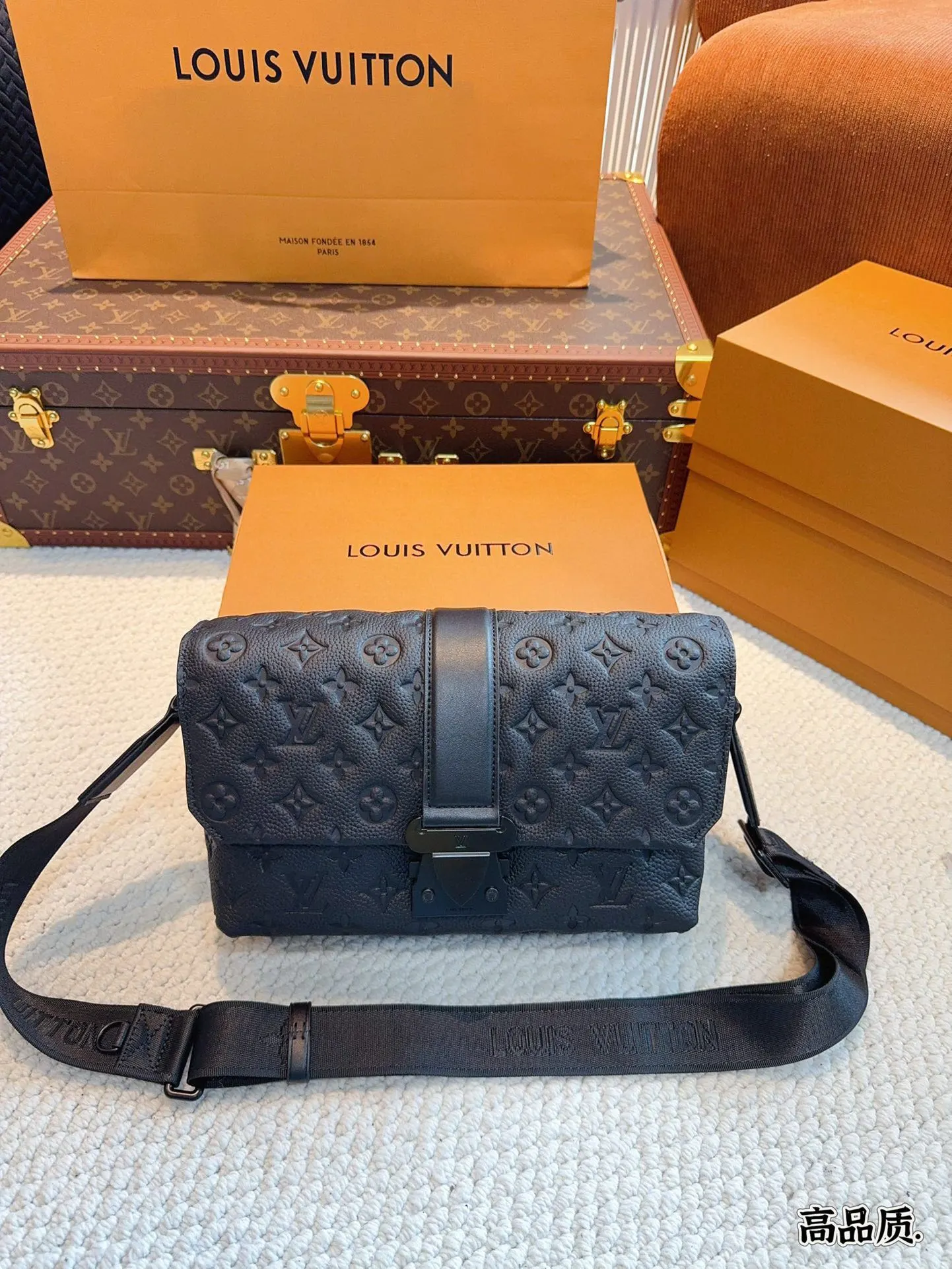Louis Vuitton Bag — f2a4a224