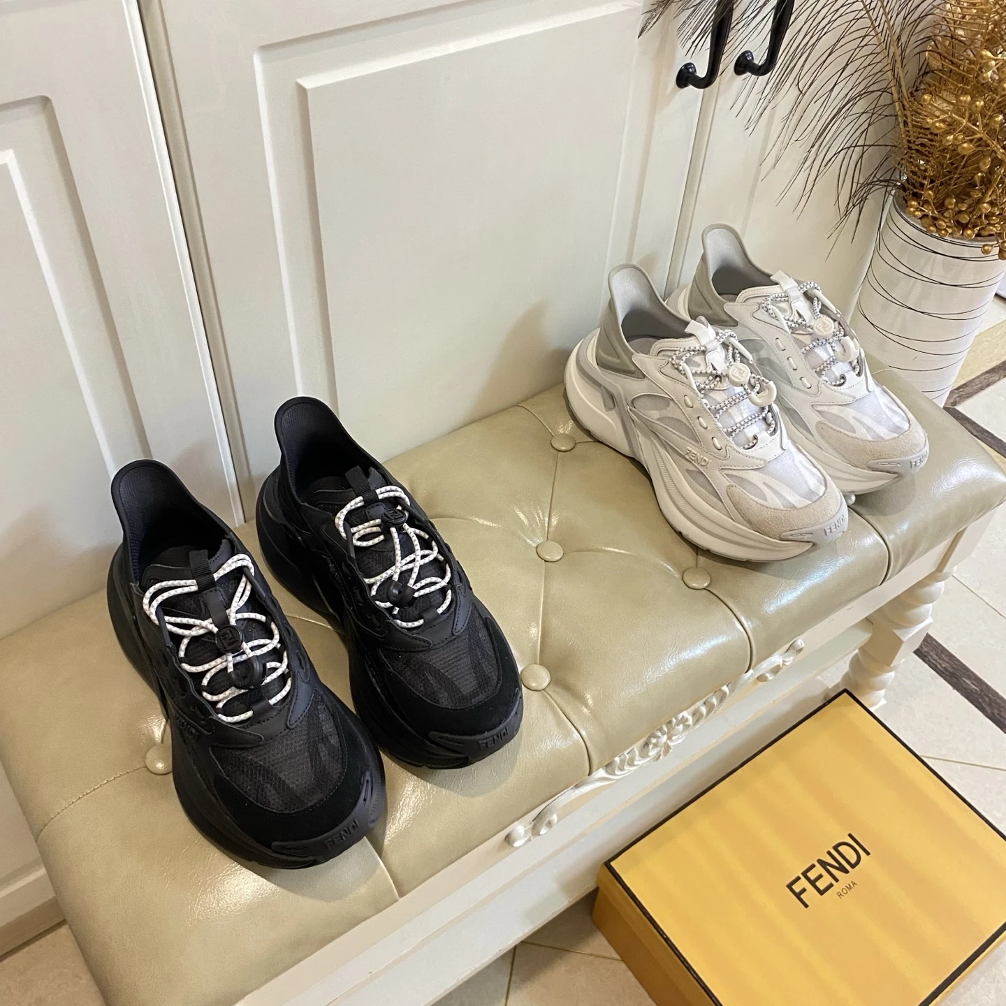 Fendi Sneakers — 3b421e8c