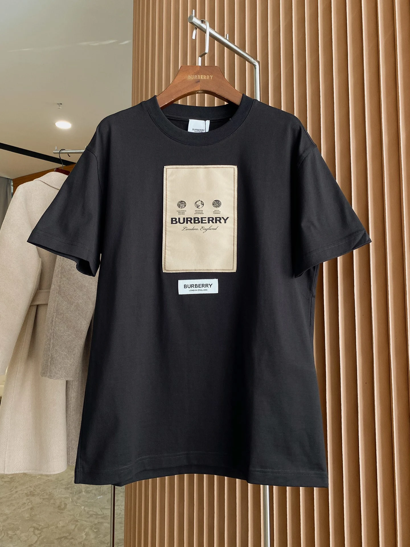 Burberry T-Shirt — 1d0396e3