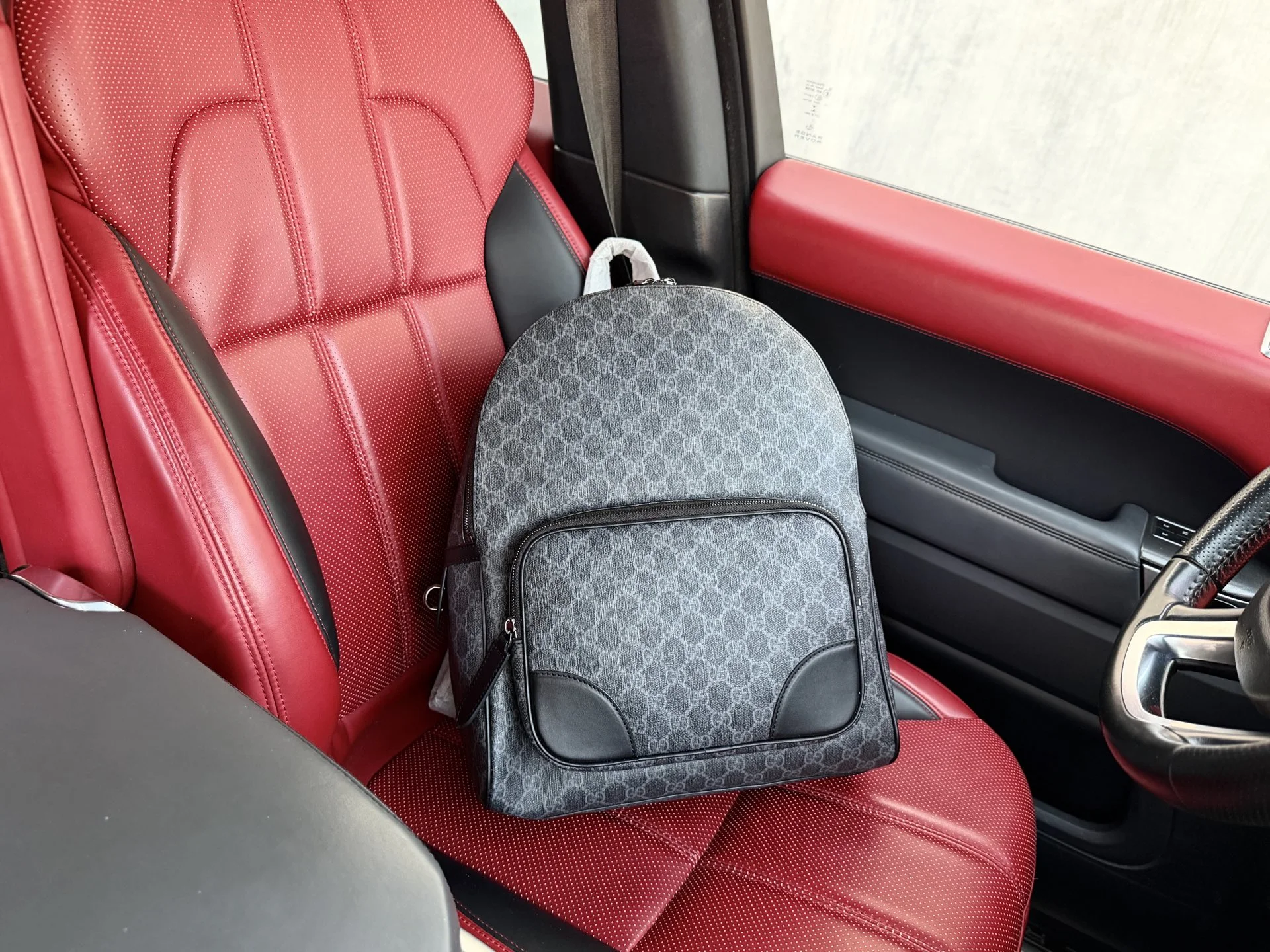 Gucci Bag — 1056db5e