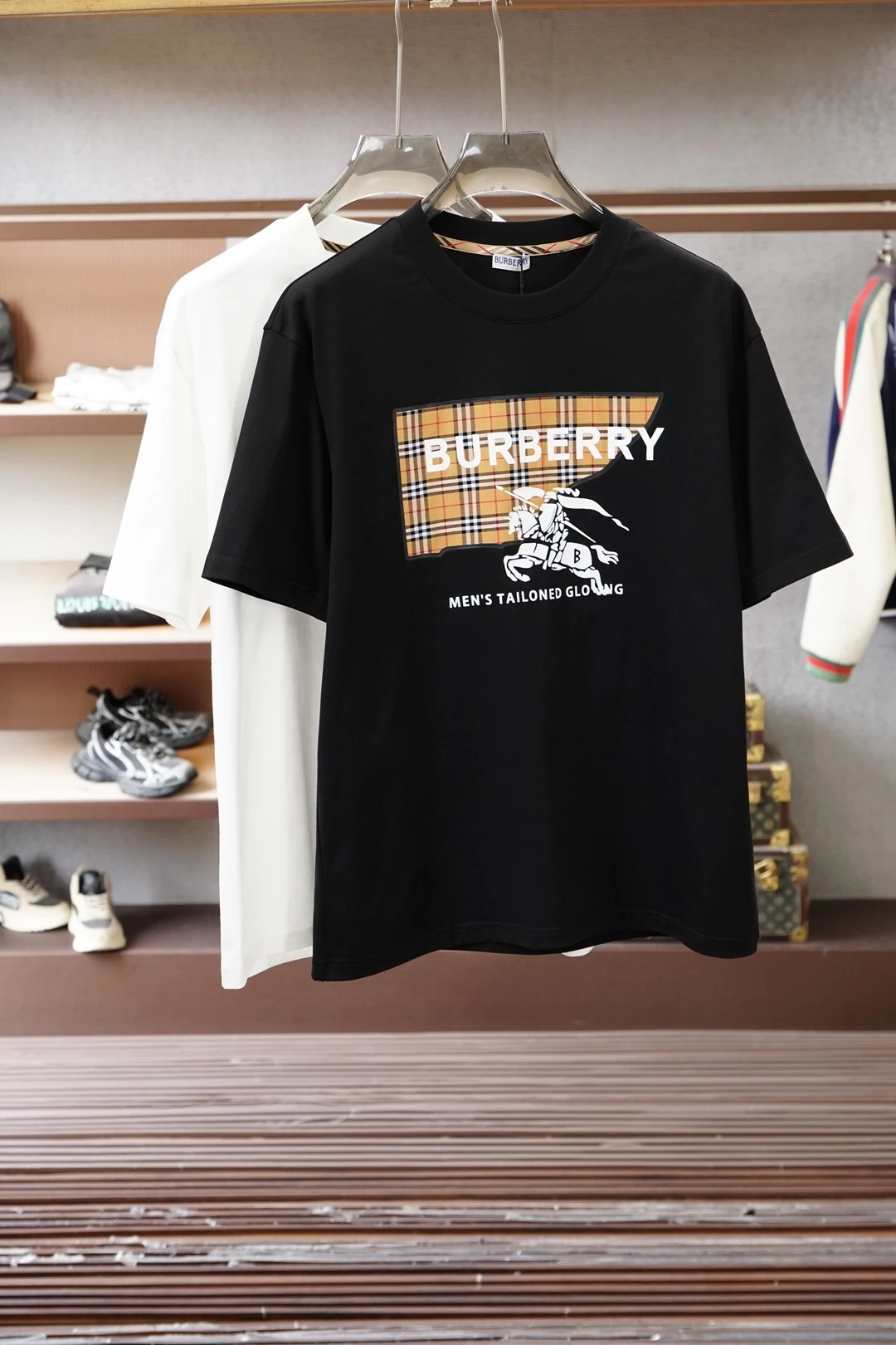Burberry T-Shirt — 919e3ab9