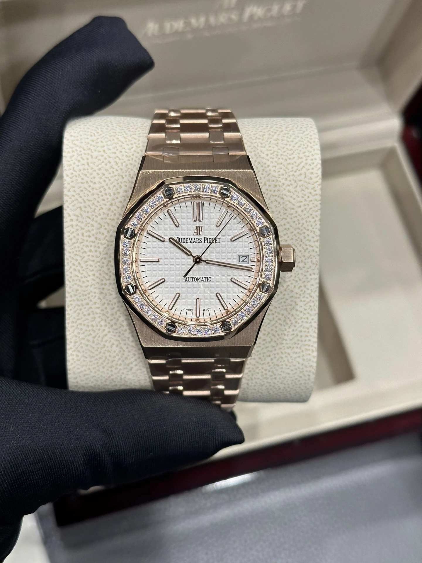 Audemars Piguet Watch — d4b9527c