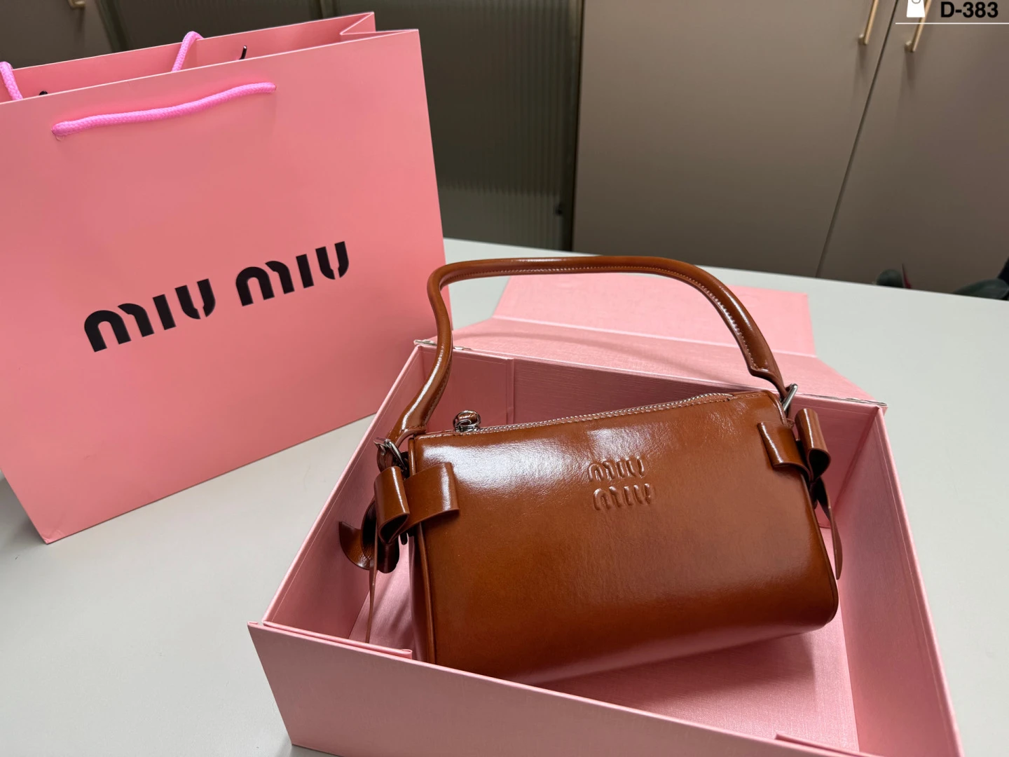 Miu Miu Bag — b95fc4c6