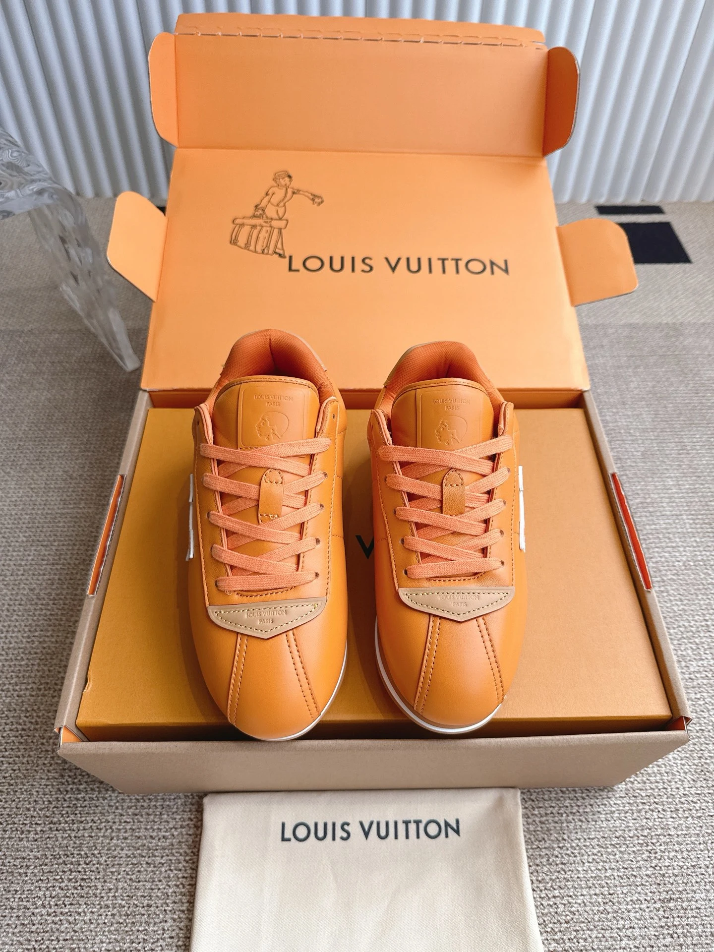 Louis Vuitton Sneakers — 323f8959
