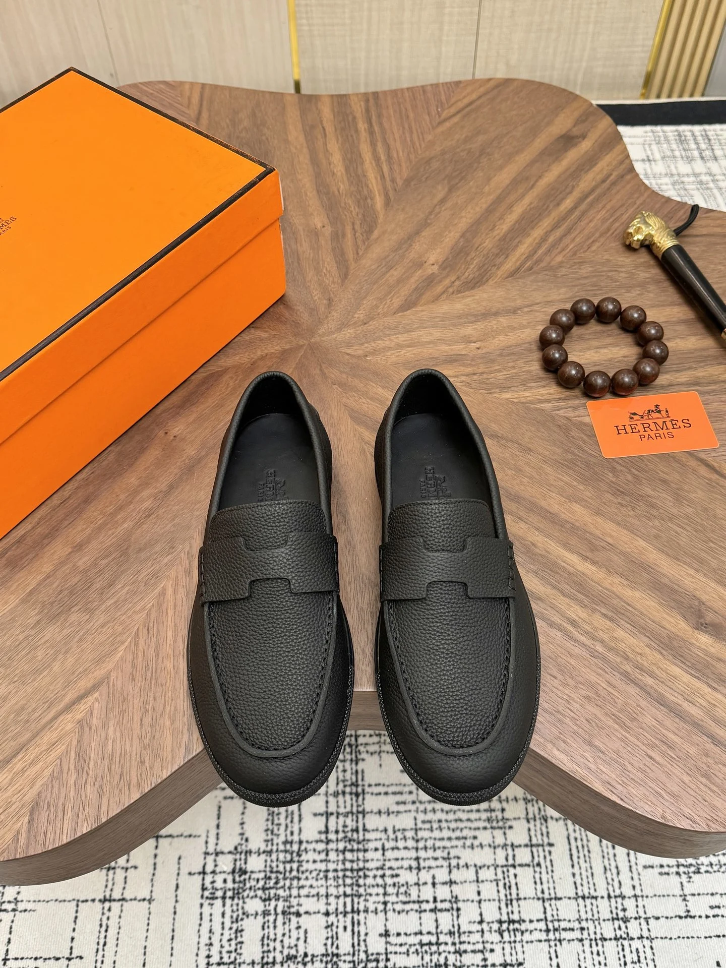 Hermès Sneakers — b011cf0c