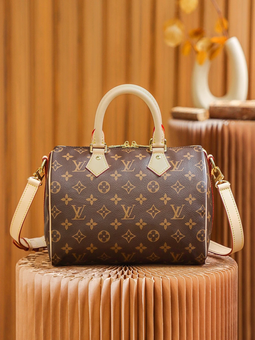 Louis Vuitton Bag — 439fa5be