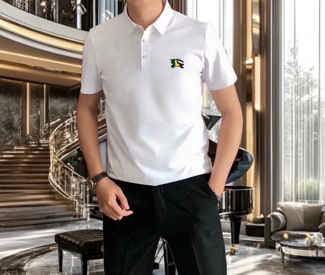 Burberry T-Shirt — 9c3f3012