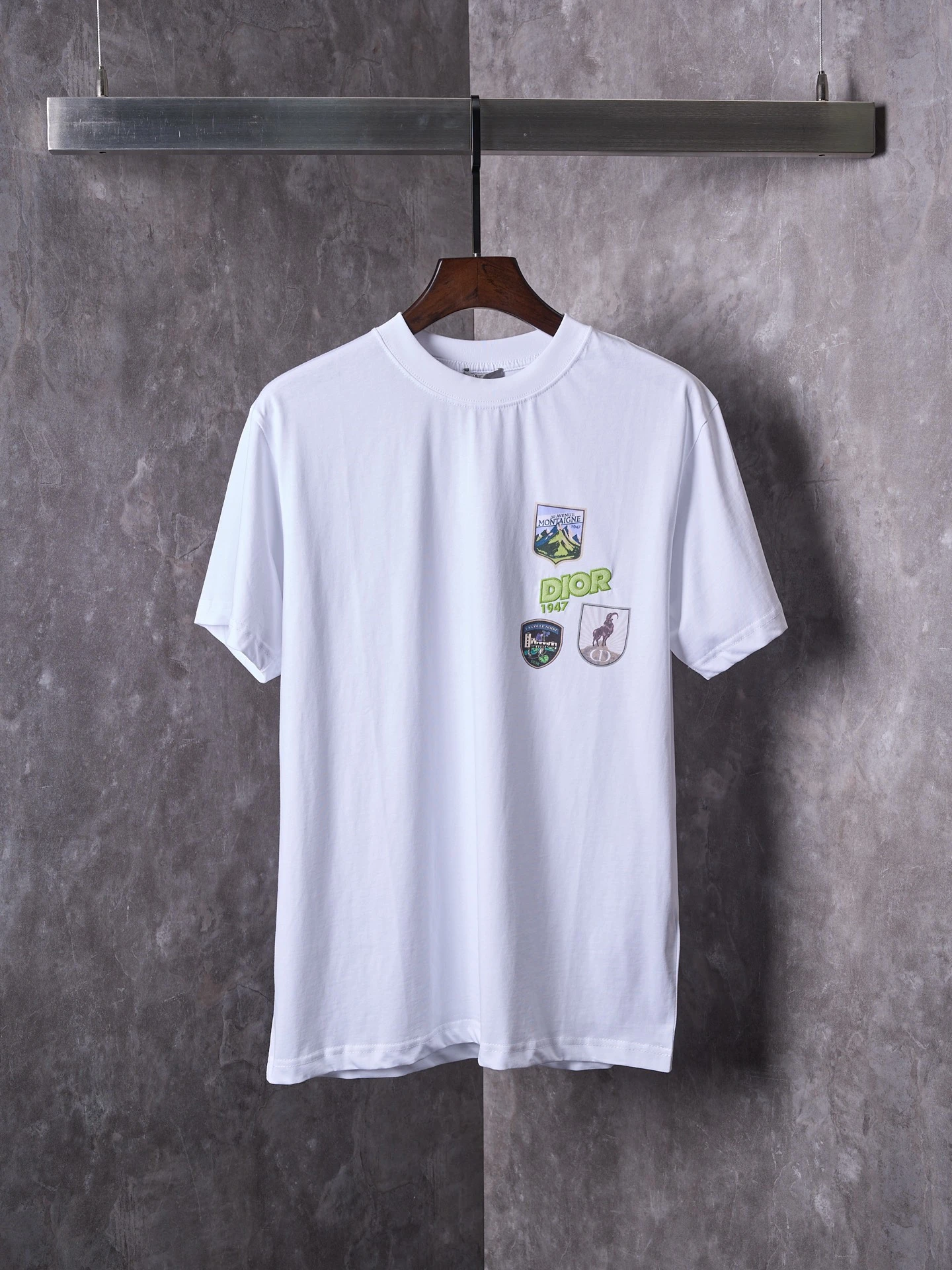 Dior T-Shirt — 77349731