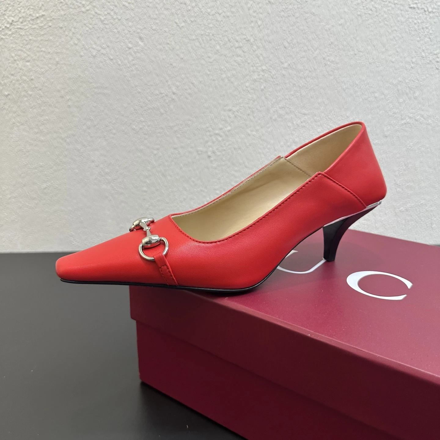 Gucci Shoes — 540b9307