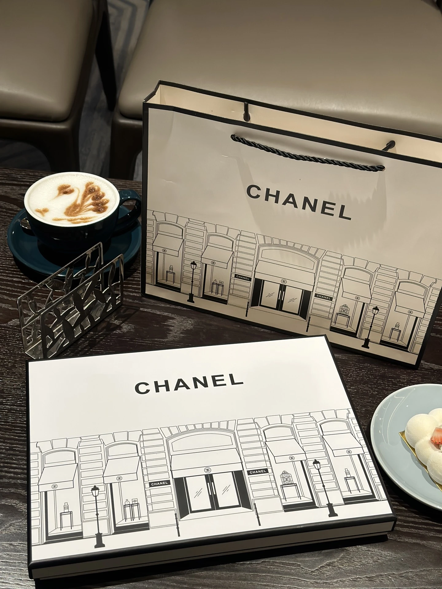 Chanel Fragrance — 60f66497