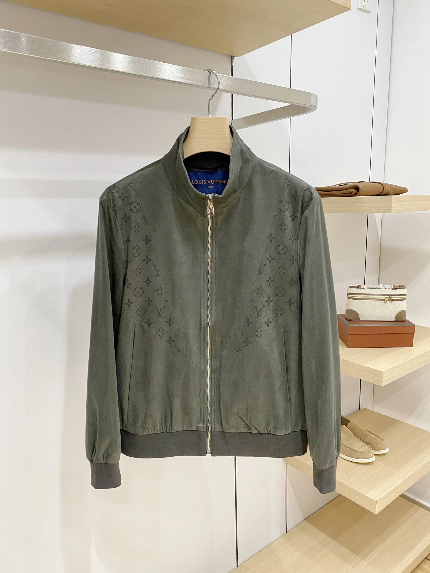 Jackets — dc30222b