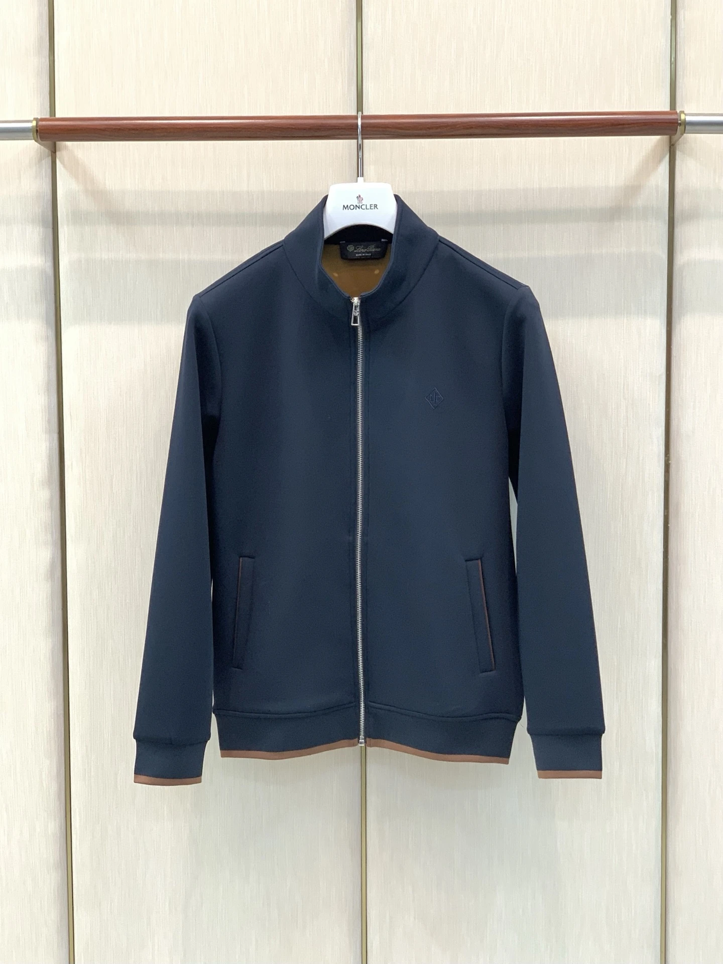Loro Piana Clothing — 4261f026