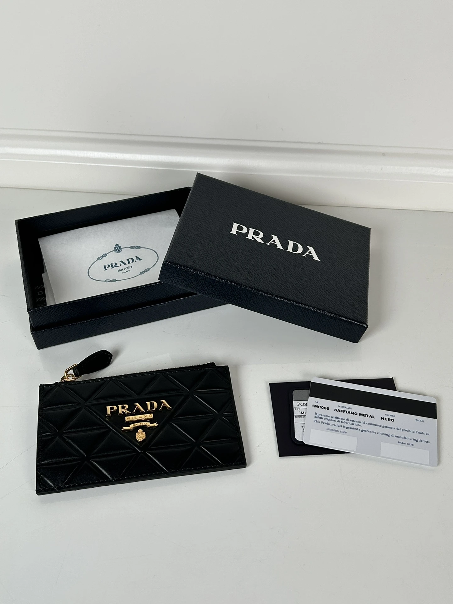 Cardholders — 2d6cbe36
