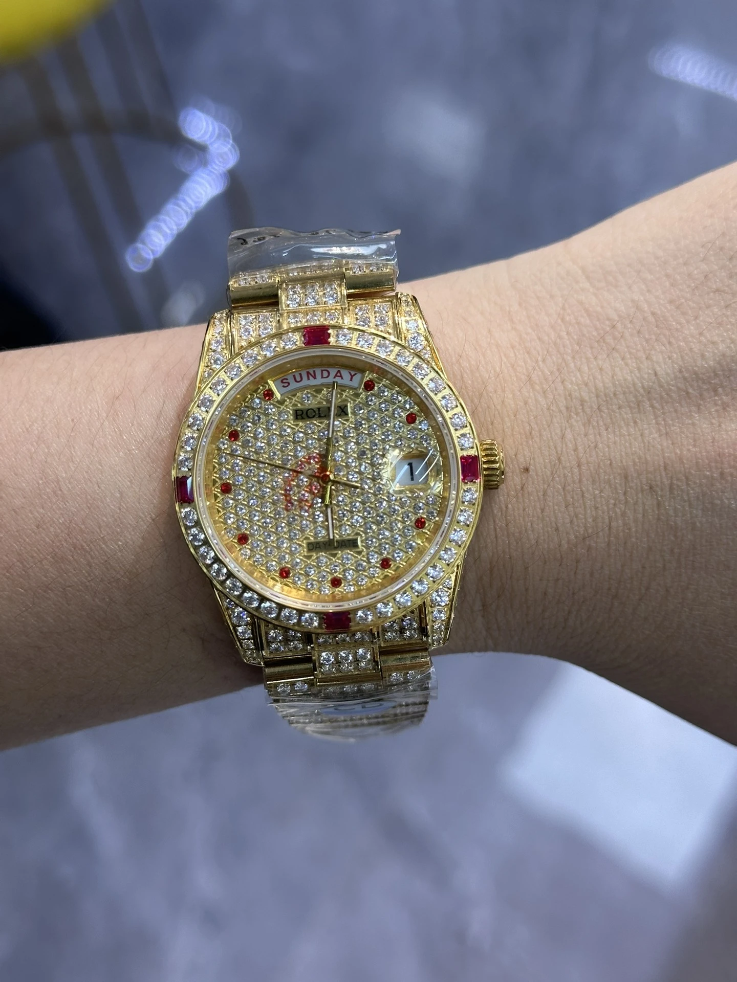 Rolex Watch — fdf2605f