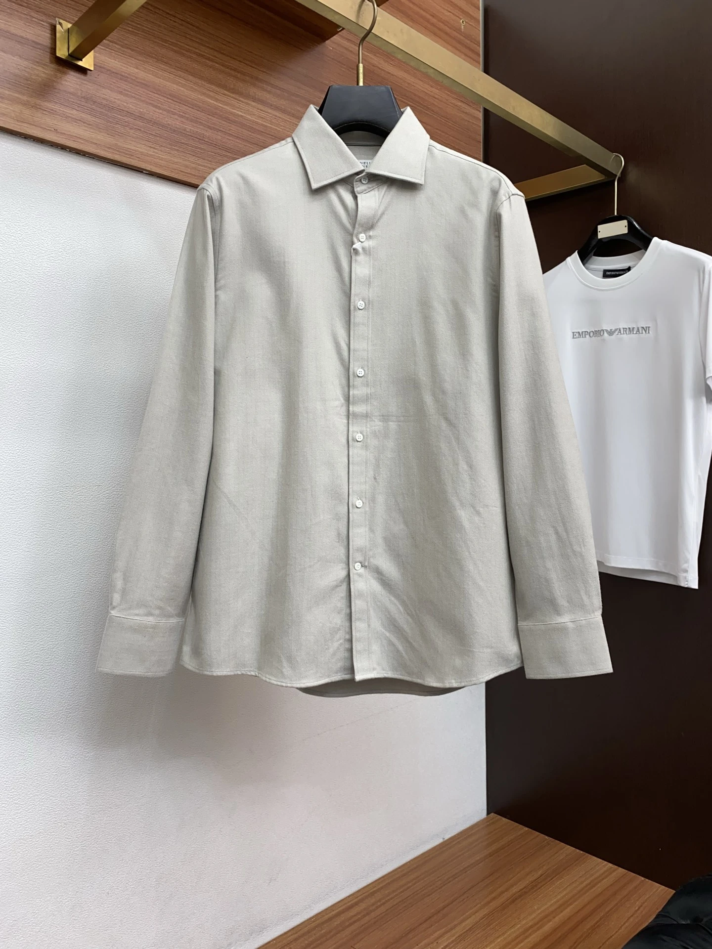 Shirts — f7aff85b